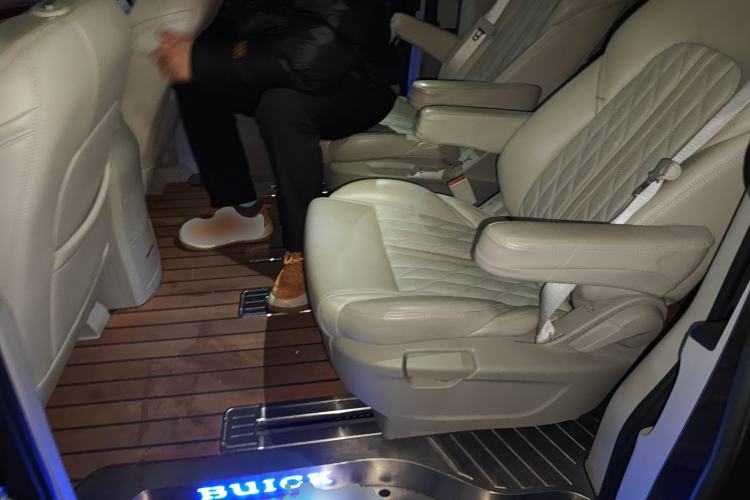 Used Buick GL8 2018 ES 28T Comfort Model China VI Standard
