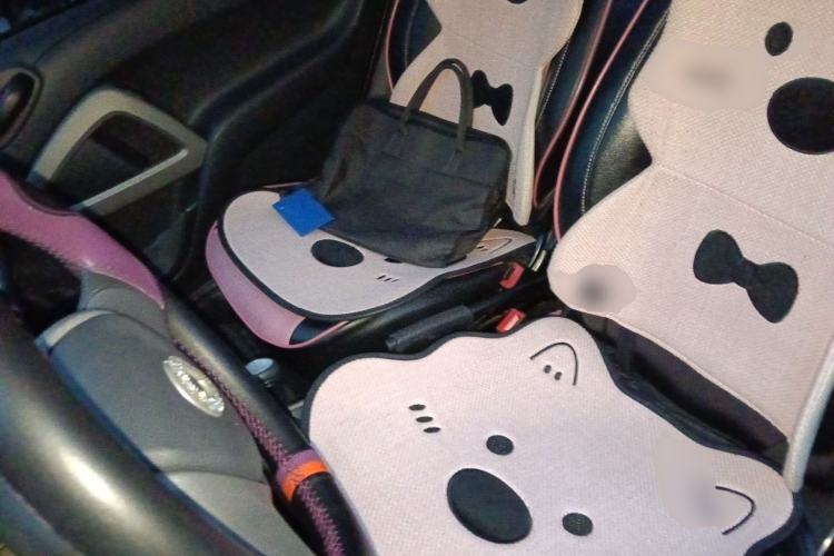 Used smart fortwo 2014 1.0 MHD Midnight Purple Limited Edition Left Front Seat