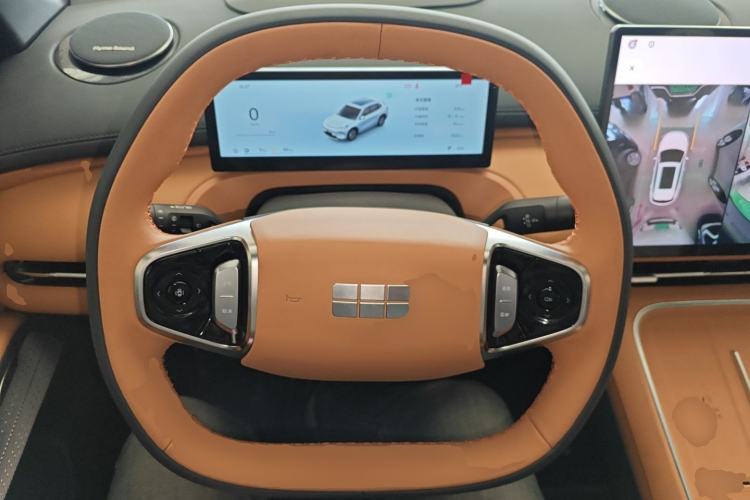 Used Geely Galaxy Xingjian 7 EM-i 2025 120km Exploration+ Version
