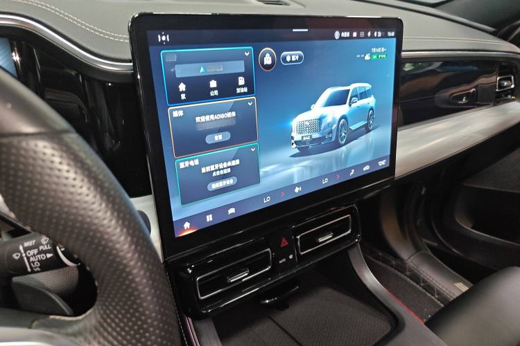 Used GAC Trumpchi GS8 2022 Flagship Series 2.0 TGDI Four-Wheel Drive Luxury Smart Connectivity Version (6 Seats)
