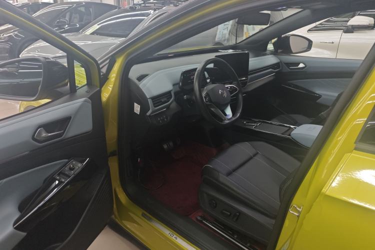 Used Volkswagen ID.4 X 2022 Pure Long-Range Version Driver Seat