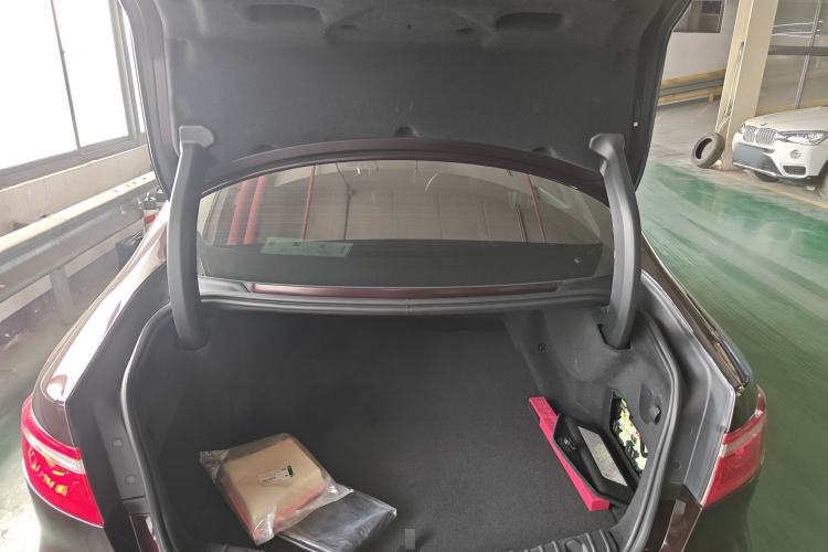 Used Jaguar XFL 2019 XFL 2.0T 250 PS Two-Wheel-Drive Luxury Edition