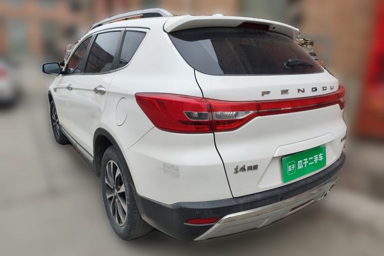 Used Dongfeng Fengdu MX5 2016 2.0L Manual Elite Edition
