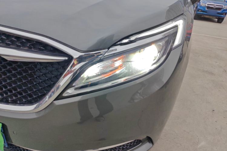 Used Buick GL8 2018 ES 28T Comfort Model China VI Standard

