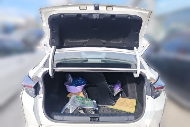 Used Dongfeng Aeolus Yixuan 2021 230T Automatic ZuiFeng Edition Trunk