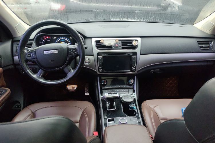 Used Haval H8 2017 2.0T Gasoline Two-Wheel Drive Smart Edition