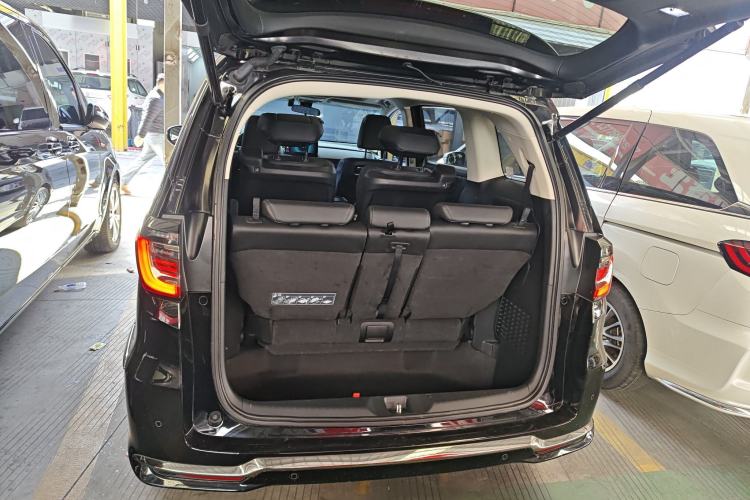 Used Honda Elysion 2022 2.0L eHEV Luxury Edition
