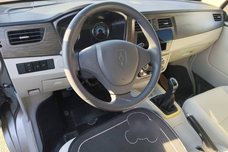 Used Jinbei New Hiace X30L 2021 1.5L Wealth Van Non-Air-Conditioned Version China VI Standard SWC15M
