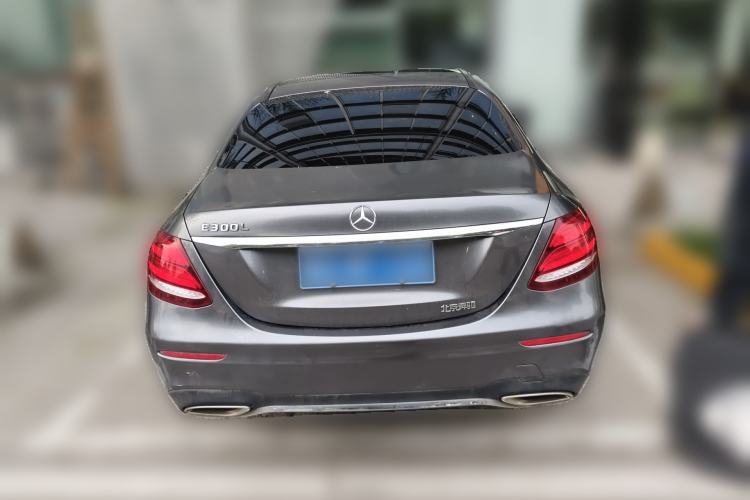 Used Mercedes-Benz E-Class 2018 E 300 L Sporty and Stylish Model