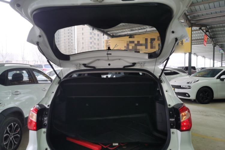 Used Suzuki Vitara S-Cross 2017 1.6L CVT Two-Wheel Drive Urban Fashion Model
