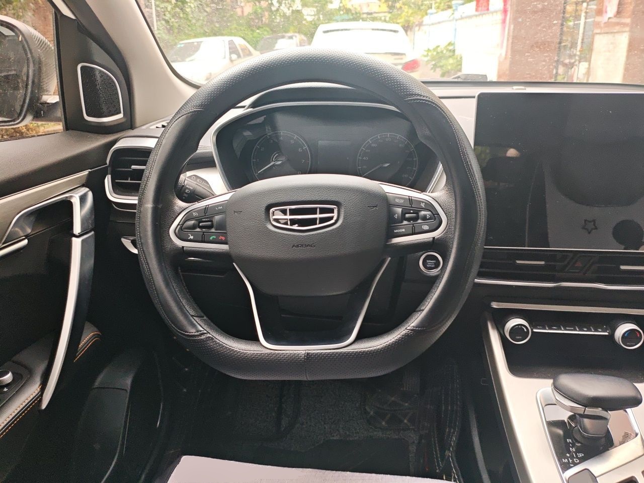 Geely Auto Coolray 2024 1.5T DCT Longteng Edition — снимка 10