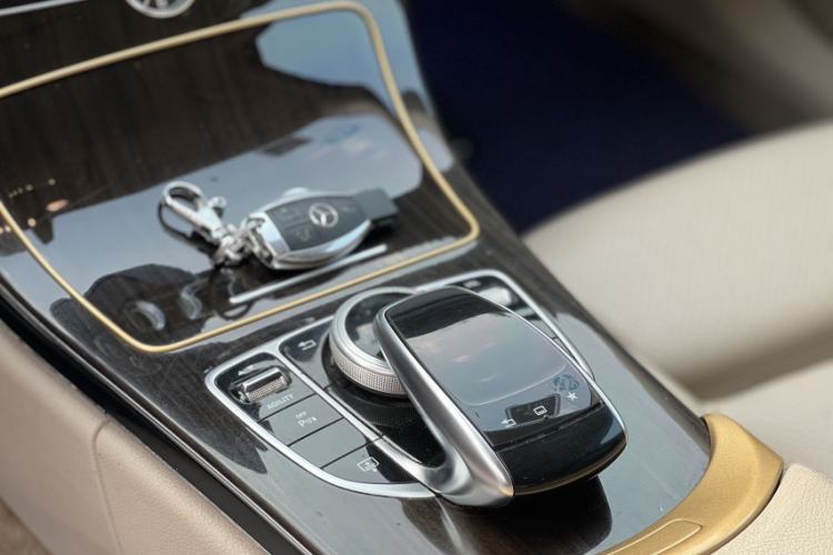 Used Mercedes-Benz C-Class 2015 C 200 L
