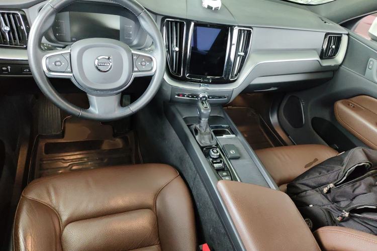 Used Volvo XC60 2021 T5 4x4 Smart Luxury Edition