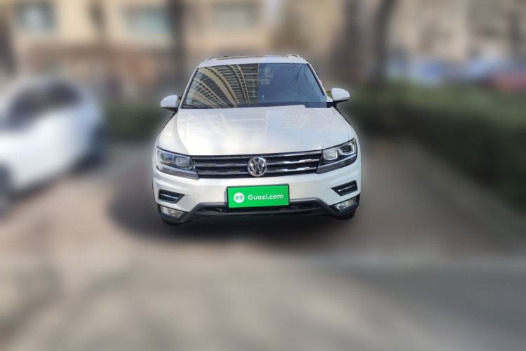 Used Volkswagen Tiguan L 2019 330TSI Automatic Two-Wheel Drive Smart Luxury Version China VI Standard

