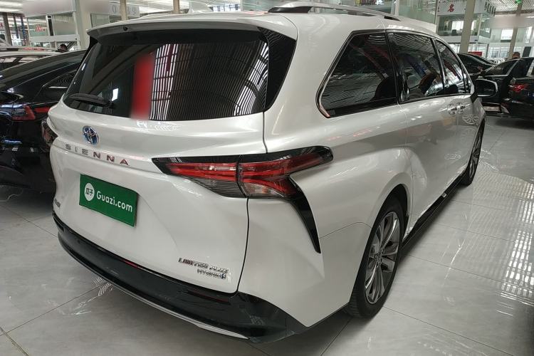 Used Toyota SIENNA 2023 2.5L Hybrid Ultimate Edition Rear Right 45 Deg