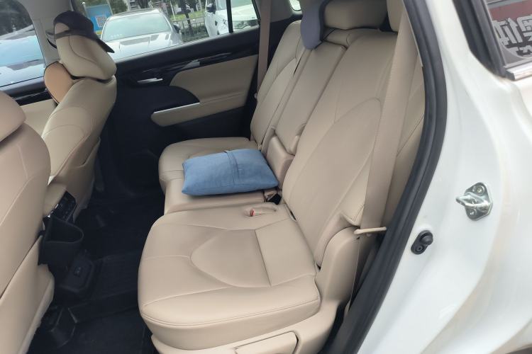 Used Toyota Highlander 2022 Dual-Engine 2.5L Two-Wheel Drive Prestige Edition 7-Seater Left Rear Seat