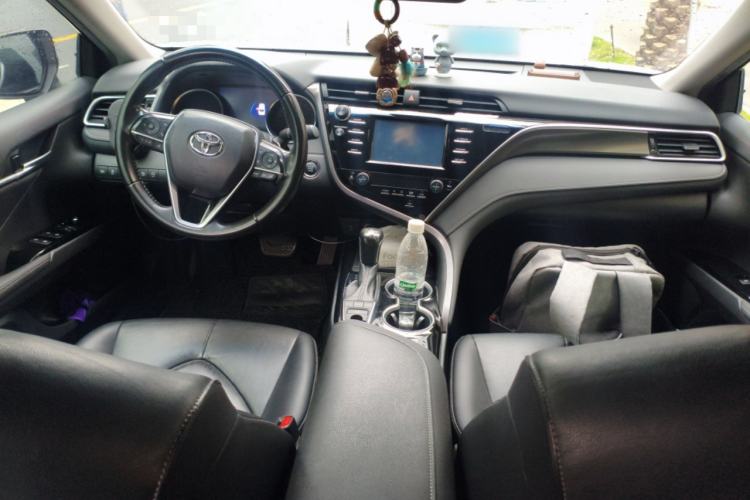 Used Toyota Camry 2018 2.5S Fēngshàng Edition Center Console