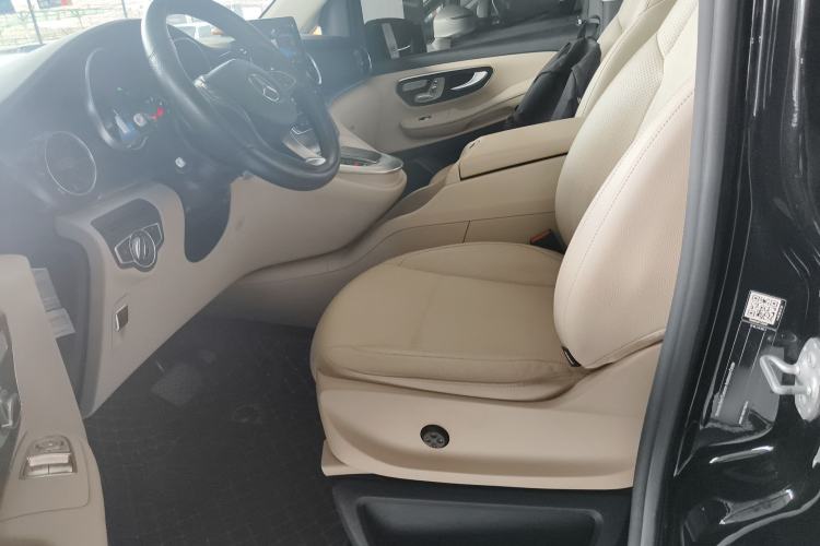 Used Mercedes-Benz V-Class 2021 V 260 Avantgarde Edition Left Front Seat