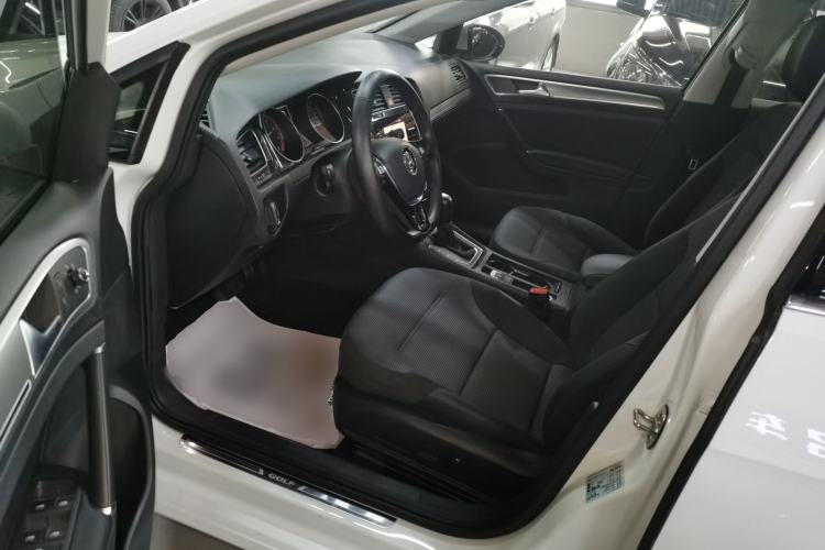 Used Volkswagen Golf 2020 280TSI DSG Comfort Version
