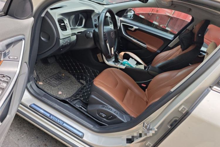 Used Volvo S60 2018 S60L T4 Smart & Ambitious Edition