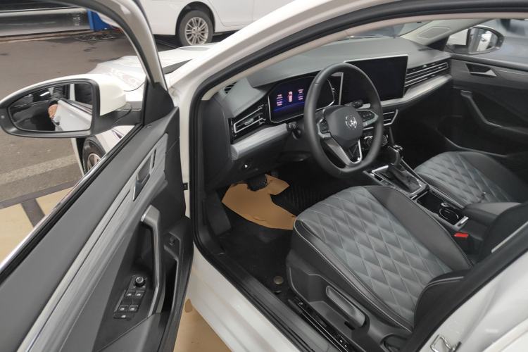 Used Volkswagen Sagitar 2023 300TSI DSG Excellence Edition
