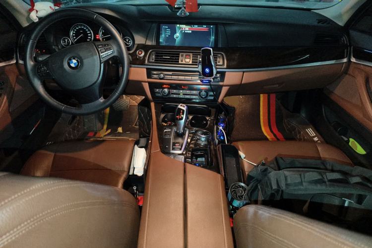 Used BMW 5 Series 2013 530Li Leading Model Center Console