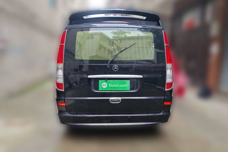 Used Mercedes-Benz Vito 2011 2.5L 7-seater executive version Rear