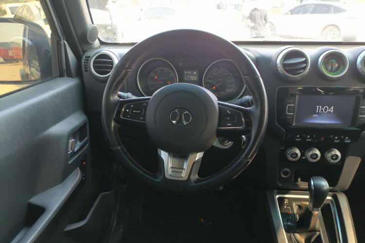 Used BAIC Off-Road BJ40 2017 40L 2.3T Automatic All-Wheel Drive Ring of the Tower Champion Edition
