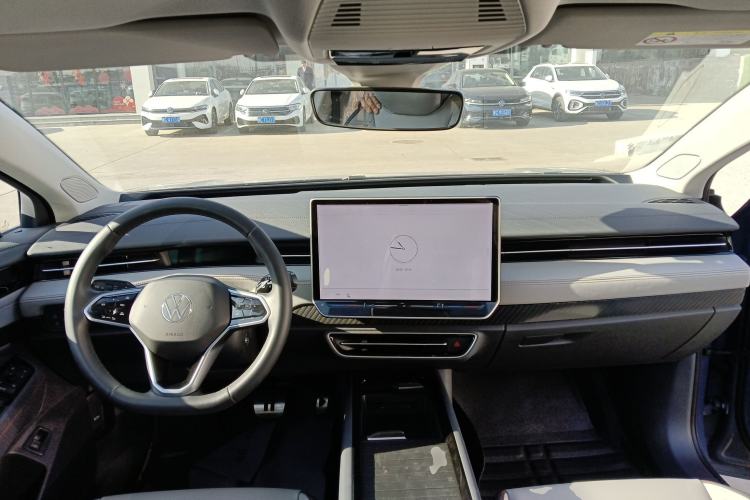 Used Volkswagen ID.7 VIZZION 2024 AIR model
