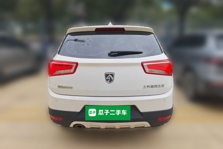 Used Baojun 560 2015 1.8L manual luxury version
