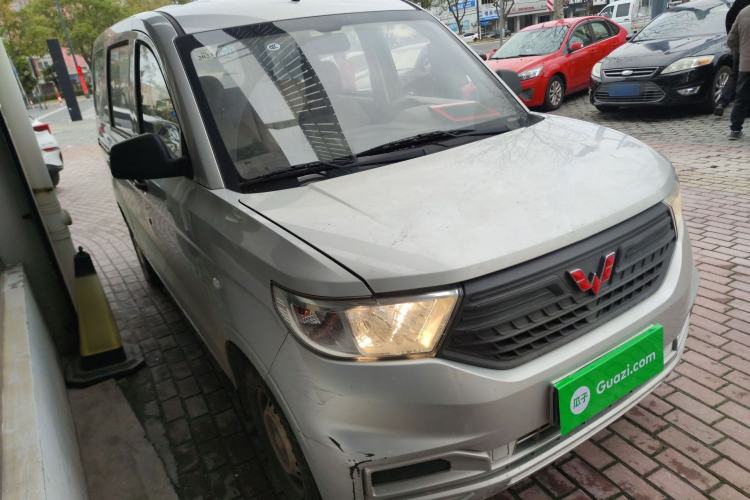 Used Wuling Hongguang V 2019 1.5L Jingqu Version China VI LAR