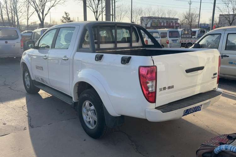 Used JMC Yuhu 7 2016 2.4T Four-Wheel Drive Luxury Edition JX4D24
