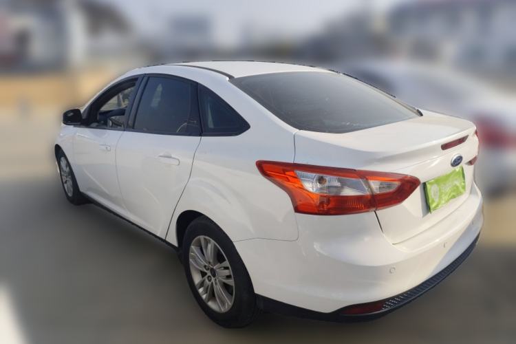 Used Ford Focus 2012 Sedan 1.6L Manual Comfort Model
