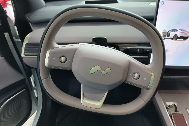 Used ONVO L60 2024 60 kWh Rear-Drive Version Steering Wheel