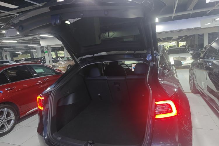 Used Tesla Model Y 2024 Rear-Wheel-Drive Version