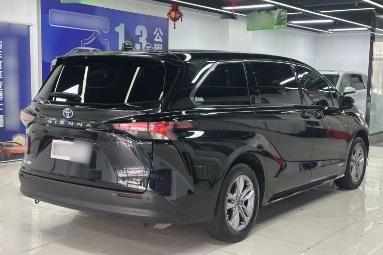Used Toyota SIENNA 2023 2.5L Hybrid Comfort Edition