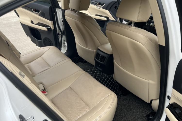 Used Lexus GS 2012 250 Leading Edition
