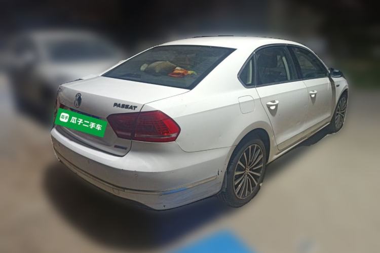 Used Volkswagen Passat 2014 1.8TSI DSG 30th Anniversary Edition Rear Right 45 Deg