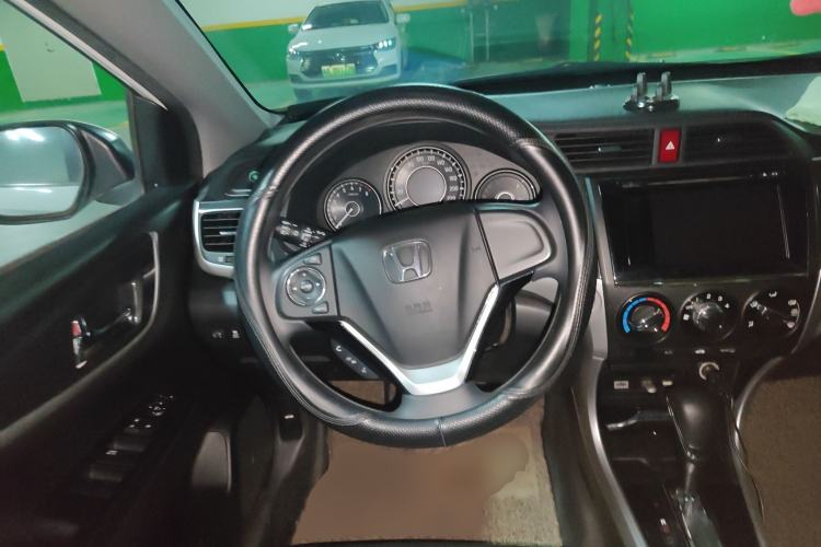 Used Honda Crider 2013 1.8L automatic luxury edition
