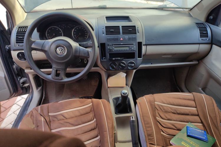 Used Volkswagen Polo 2011 Jingqu 1.4L Manual Sile Edition Center Console