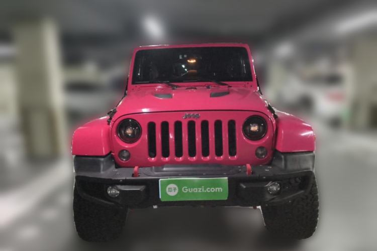 Used Jeep Wrangler 2014 3.0L Sahara Four-Door Edition Front