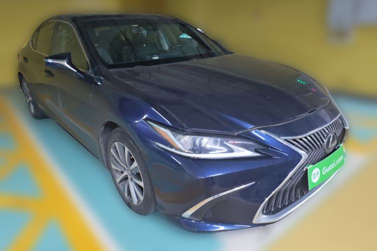 Used Lexus ES 2018 200 Excellence Edition China VI Standard
