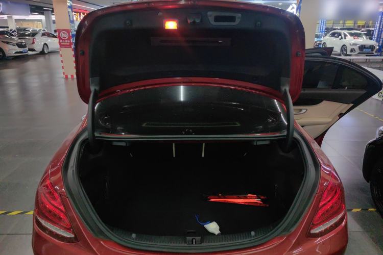 Used Mercedes-Benz C-Class 2015 C 200 L
