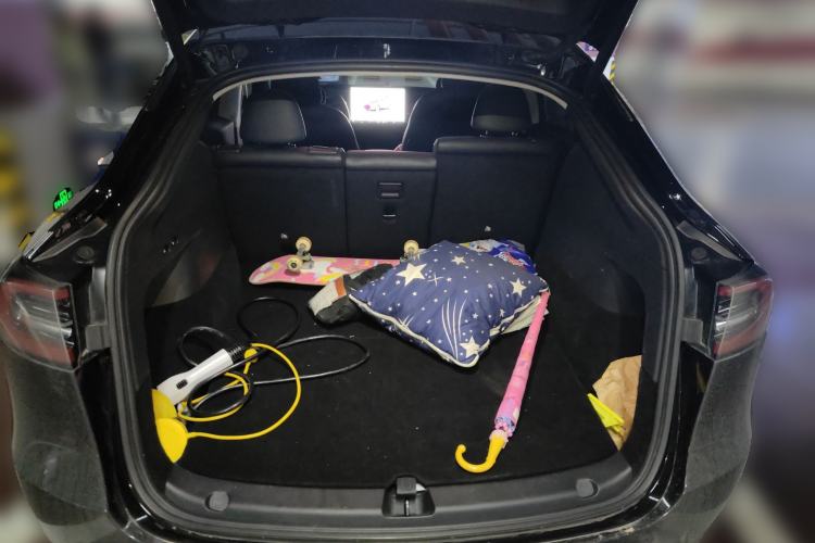 Used Tesla Model Y 2022 Rear-Wheel-Drive Version Trunk