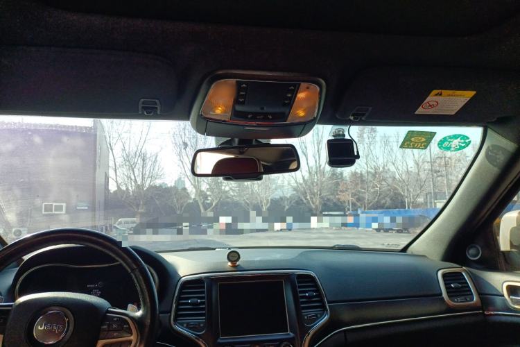 Used Jeep Grand Cherokee 2015 3.0TD Diesel Comfort Navigation Edition
