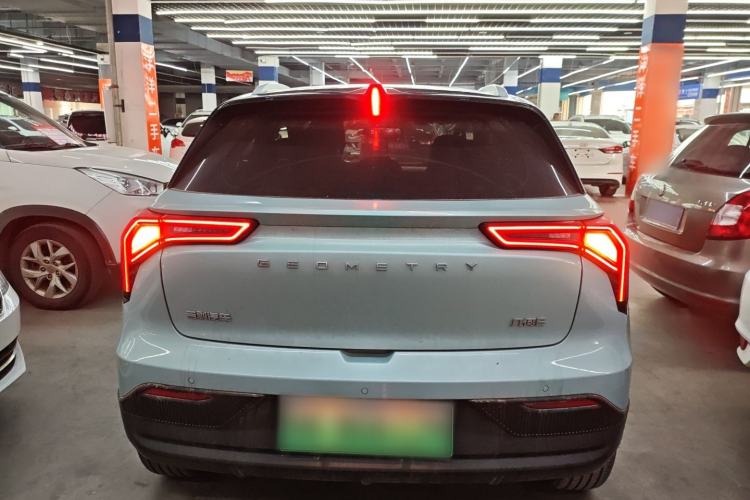 Used Geometry E Firefly 2022 401 km Linglong Tiger 5 Seats