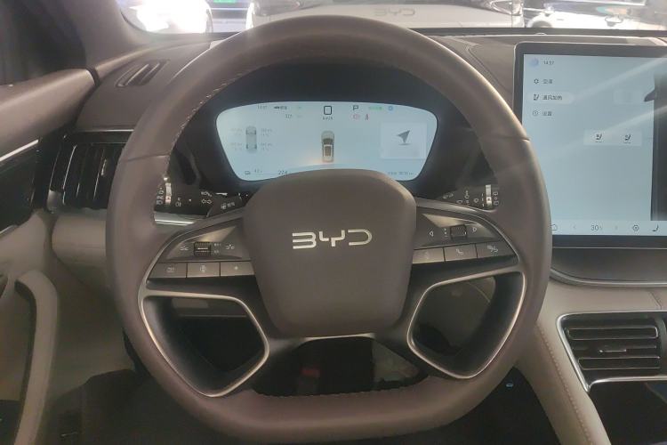 Used BYD Song PLUS New Energy 2025 EV 520km Premium Version