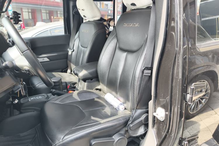 Used Jeep Wrangler 2017 3.0L Sahara Four-Door Comfort Edition