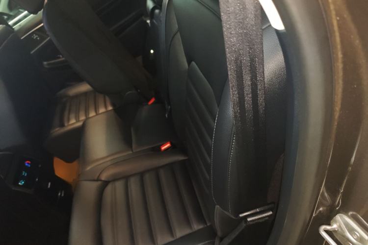 Used Ford Edge 2018 EcoBoost 245 Two-Wheel-Drive Titanium 7-Seater China VI Standard