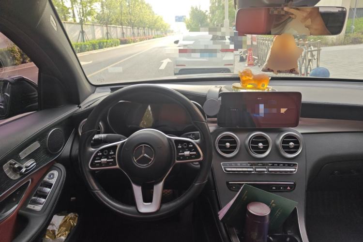 Used Mercedes-Benz GLC Coupe 2020 GLC 300 4MATIC Coupe SUV Steering Wheel